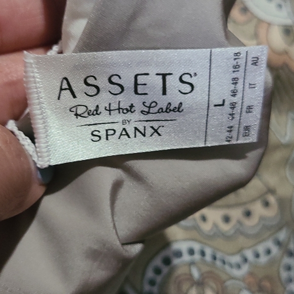 Assests Red Hot Label - Picture 3 of 10